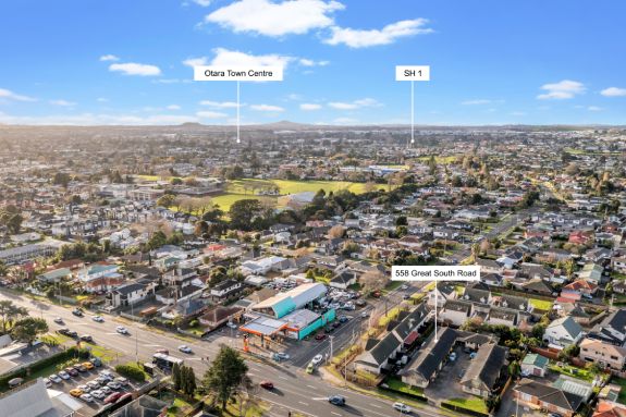 Otara Town Center and SH1