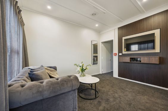 Luxury Suite - living area